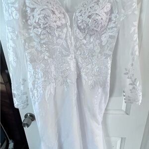 Elegant White Lace Dress